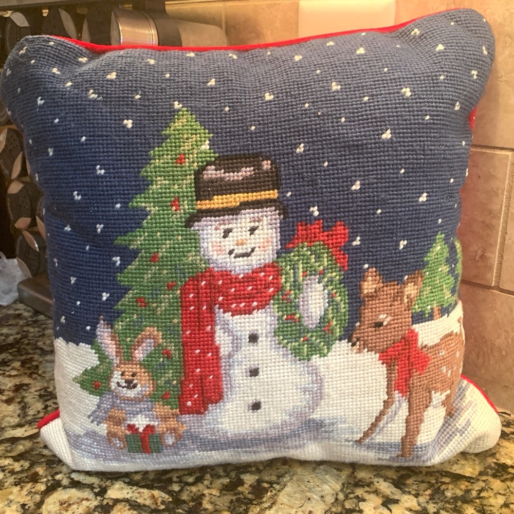Vintage Needlepoint Christmas Decorative Throw Pillow